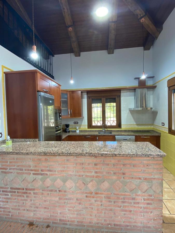 Casa Rural Montes De Trigo Jerez De Los Caballeros Exterior photo